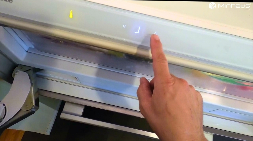 Tổng hợp mã lỗi tủ lạnh Miele thường gặp và cách xử lý 6 Nếu nhiệt độ bên trong quá cao, bạn nên điều chỉnh lại nhiệt độ và theo dõi trong khoảng 24 giờ