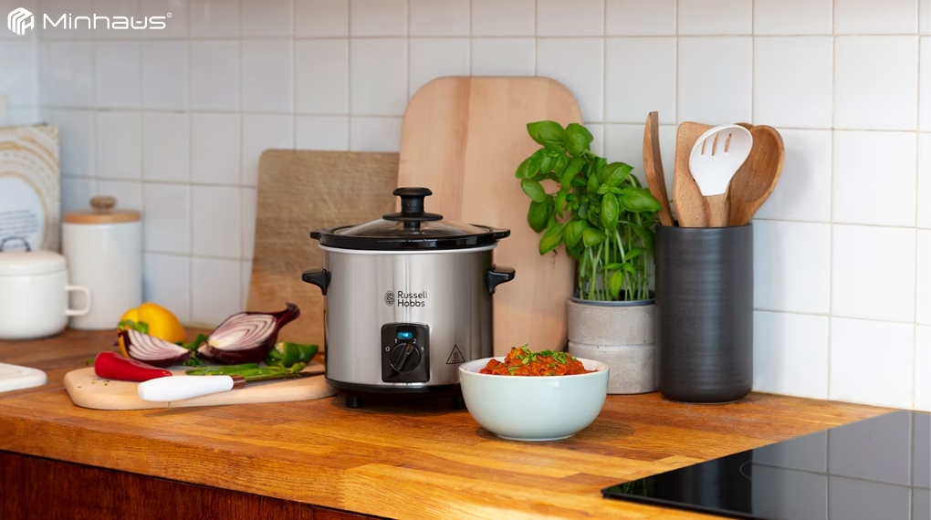 Lỗi nồi nấu chậm: Nguyên nhân và cách khắc phục chi tiết nhất 8 Bạn nên mang nồi nấu chậm đi bảo hành khi phát hiện rò điện, mùi khét hoặc xuất hiện khói trong quá trình sử dụng