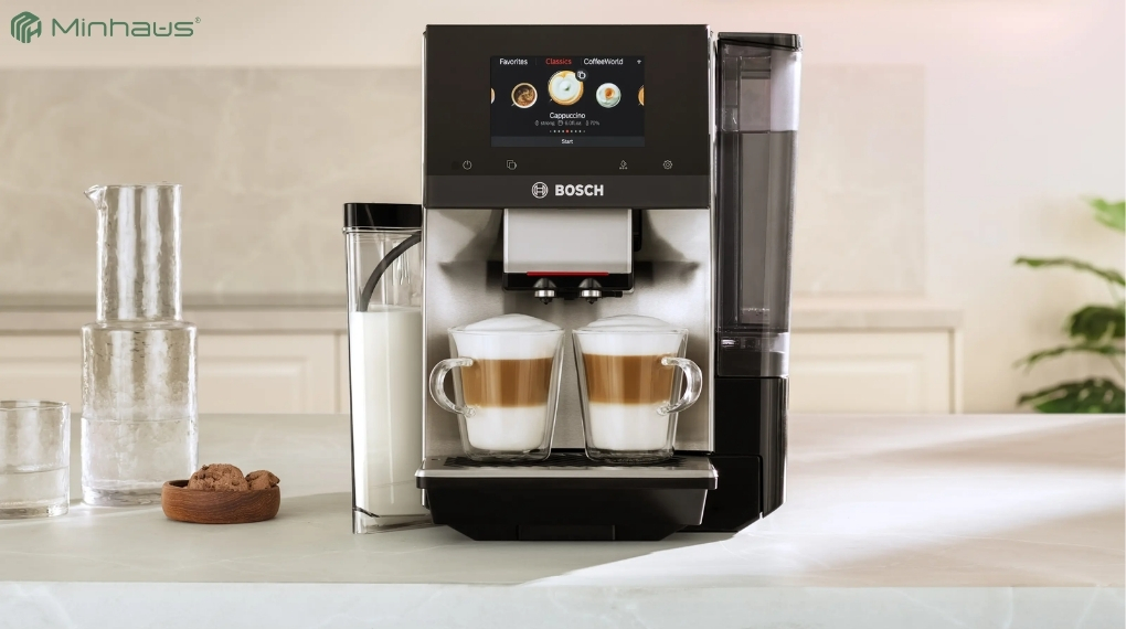 Đánh giá chi tiết máy pha cà phê Bosch TQE80703 Vero Cafe Series 8 2 Máy pha cà phê Bosch TQE80703 có phần vỏ ngoài được làm từ nhựa cao cấp, kính và thép không gỉ
