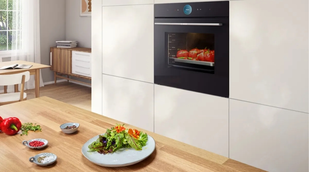 Tính năng Added Steam trên lò nướng Bosch là gì? Công dụng và cách dùng 17 Tính năng Added Steam chỉ đóng vai trò bổ sung hơi ẩm phụ trợ cho quá trình nướng