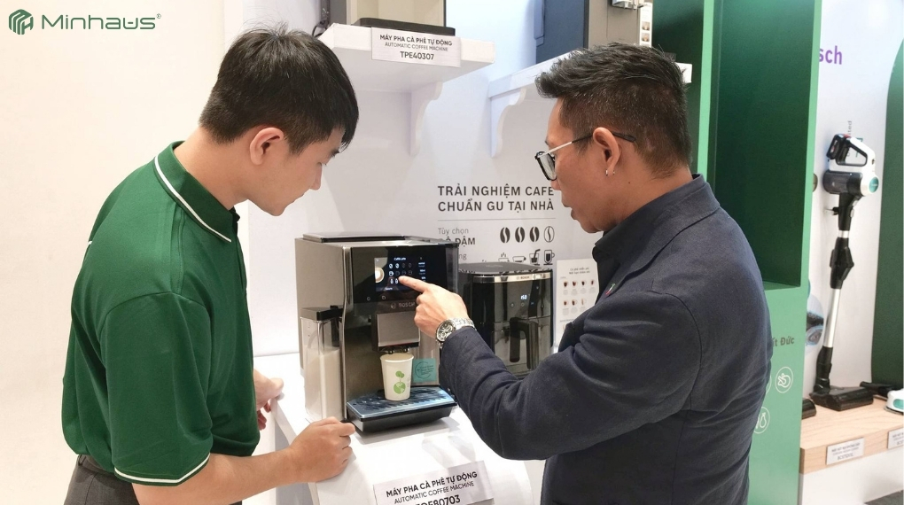 Chọn mua máy pha cà phê Bosch cho gia đình: 7 tiêu chí cần biết 11 Hãy ưu tiên mua sắm tại các hệ thống phân phối ủy quyền chính thức để nhận tư vấn và hỗ trợ kỹ thuật chuyên nghiệp