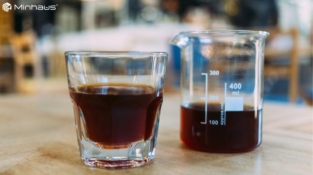 Cà phê đặc sản là gì? Tìm hiểu Specialty Coffee chi tiết từ A-Z 4 Cà phê đặc sản mang cấu trúc phức hợp, đa tầng hương, thể hiện rõ các nốt hương trái cây, hoa cỏ tự nhiên dễ dàng nhận biết