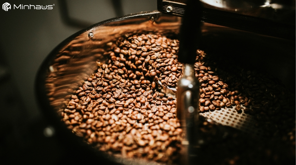 Cà phê đặc sản là gì? Tìm hiểu Specialty Coffee chi tiết từ A-Z 1 Cà phê đặc sản (Specialty Coffee) là dòng cà phê thượng hạng đạt từ 80/100 điểm trở lên theo tiêu chuẩn quốc tế
