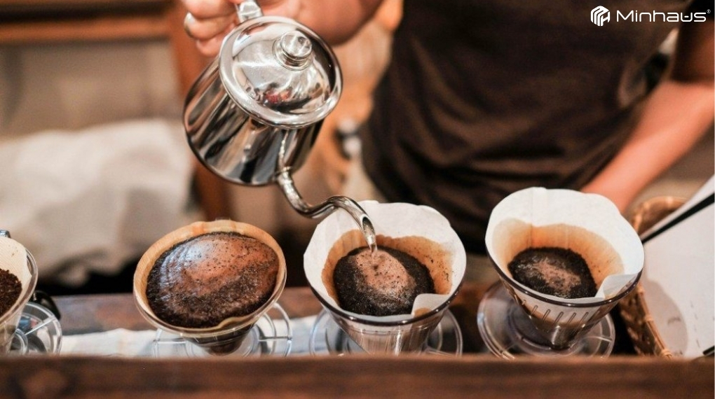 Cà phê đặc sản là gì? Tìm hiểu Specialty Coffee chi tiết từ A-Z 9 Người dùng có thể mua cà phê đặc sản tại cửa hàng hoặc quán cà phê