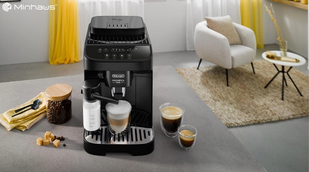 Có nên mua máy pha cà phê De'Longhi Magnifica Evo? Đánh giá chi tiết 10 Máy pha cà phê De'Longhi Magnifica Evo phù hợp với các gia đình hiện đại, văn phòng làm việc nhỏ và người bận rộn