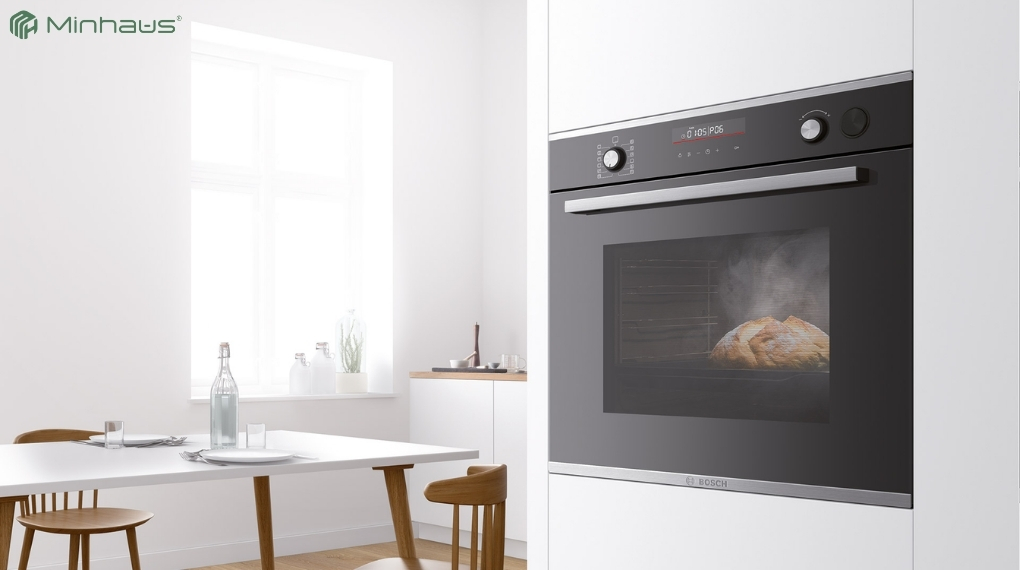 So sánh lò nướng Bosch Series 8 và Series 6: Có đáng để nâng cấp không? 3 Bảng điều khiển của lò nướng Bosch Series 6 kết hợp giữa màn hình LCD và núm vặn cơ học trực quan